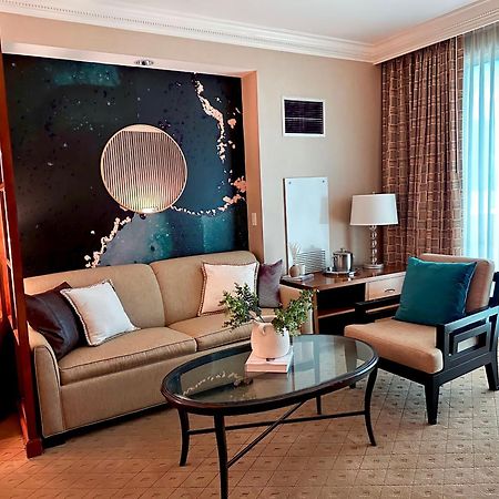 Balcony Full Strip View Suite Mgm Signature Free Valet Las Vegas Exteriör bild