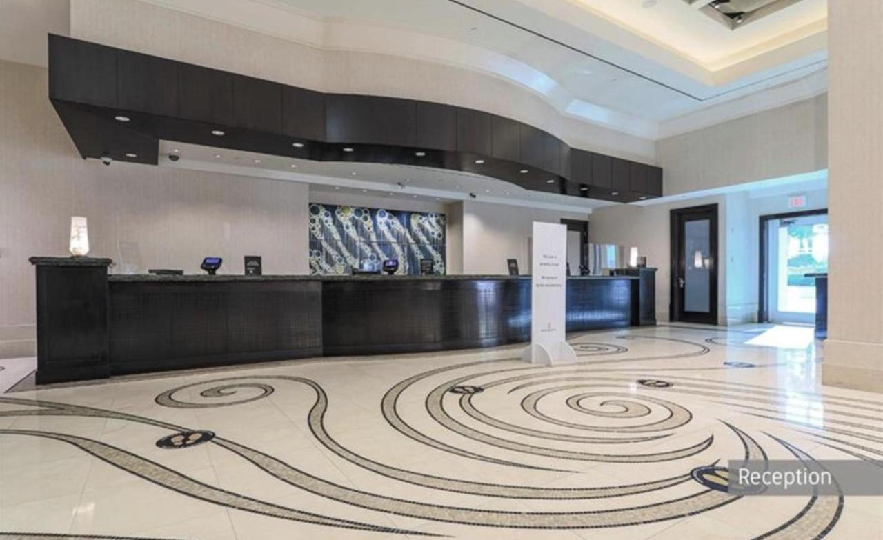 Balcony Full Strip View Suite Mgm Signature Free Valet Las Vegas Exteriör bild
