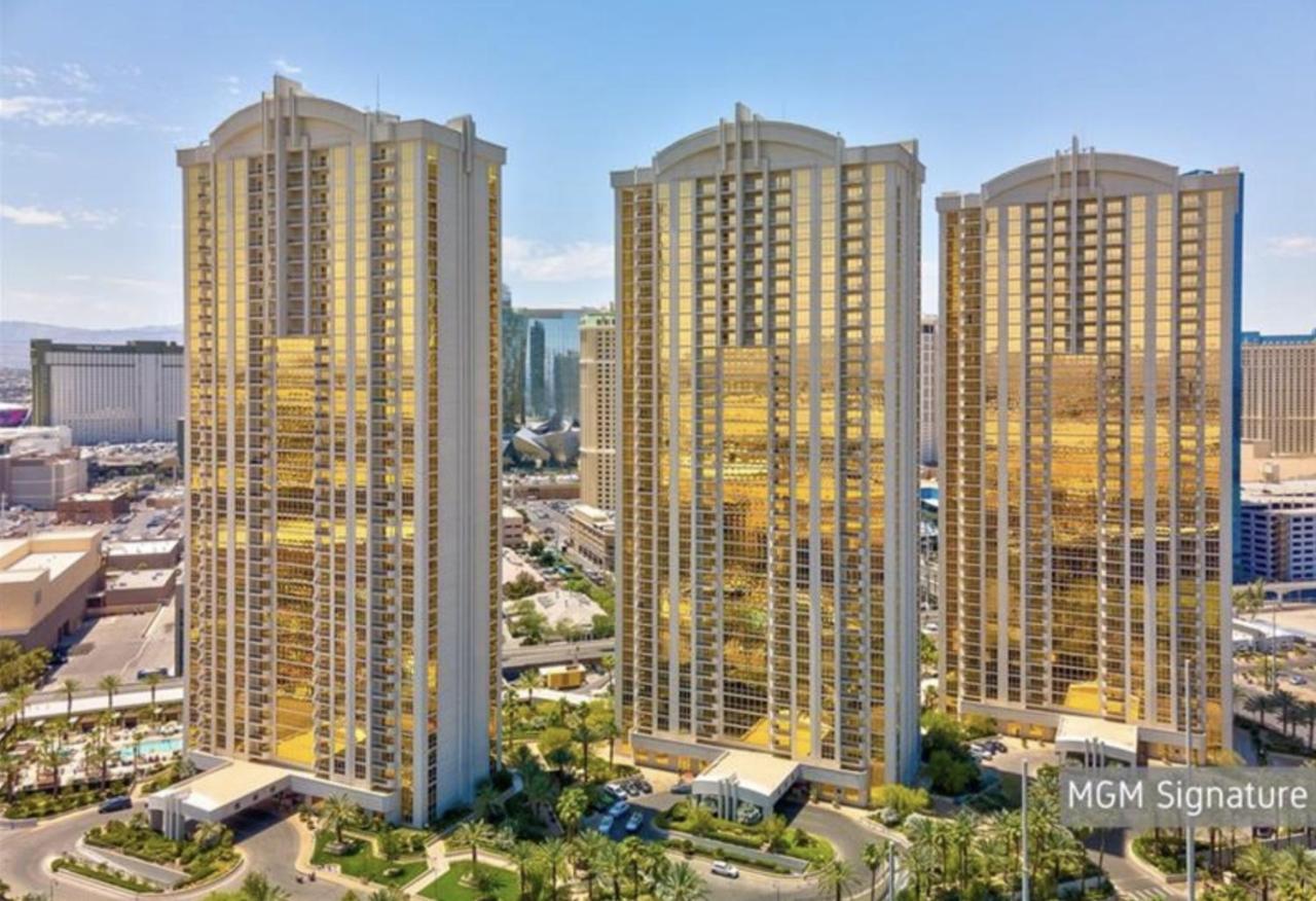 Balcony Full Strip View Suite Mgm Signature Free Valet Las Vegas Exteriör bild
