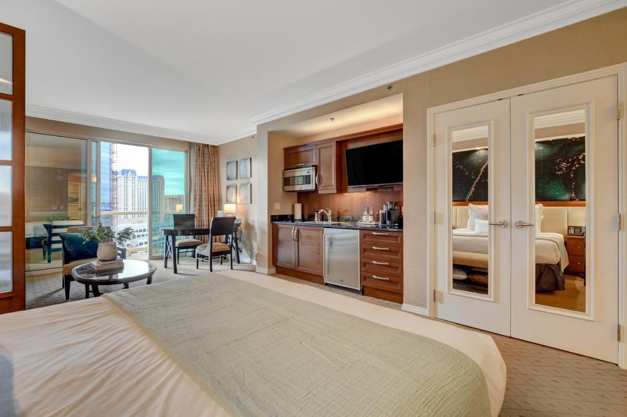 Balcony Full Strip View Suite Mgm Signature Free Valet Las Vegas Exteriör bild