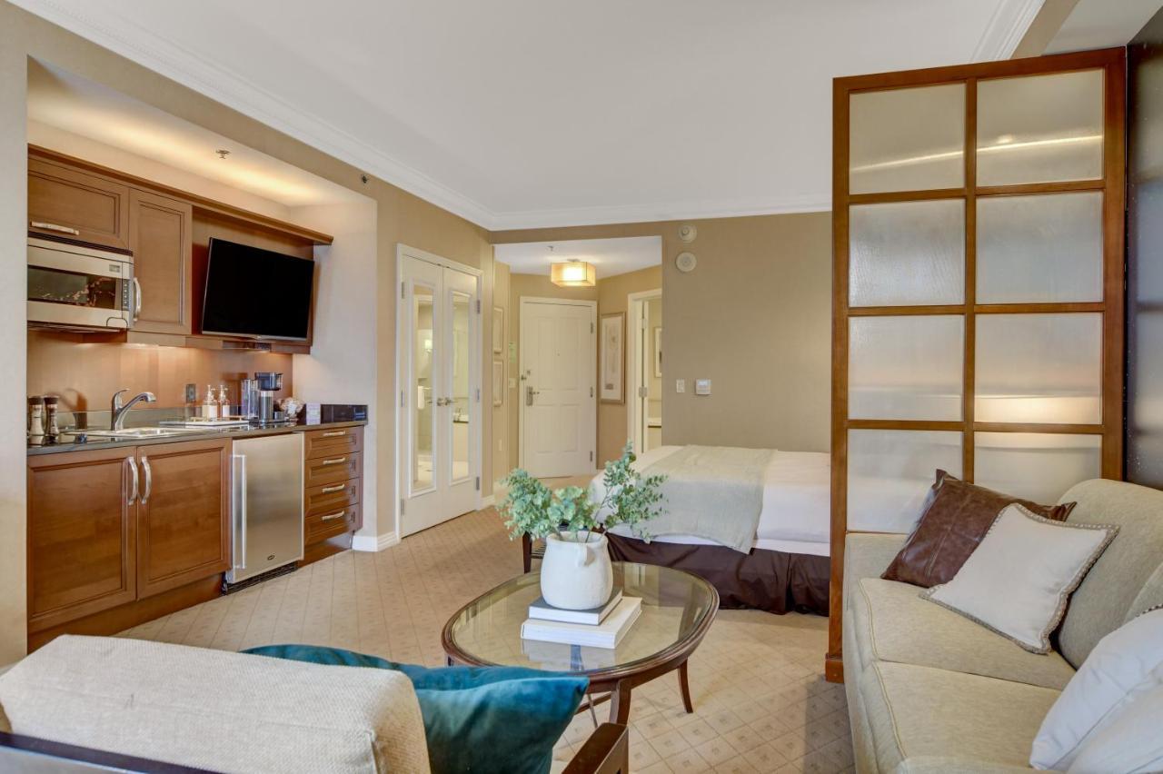 Balcony Full Strip View Suite Mgm Signature Free Valet Las Vegas Exteriör bild