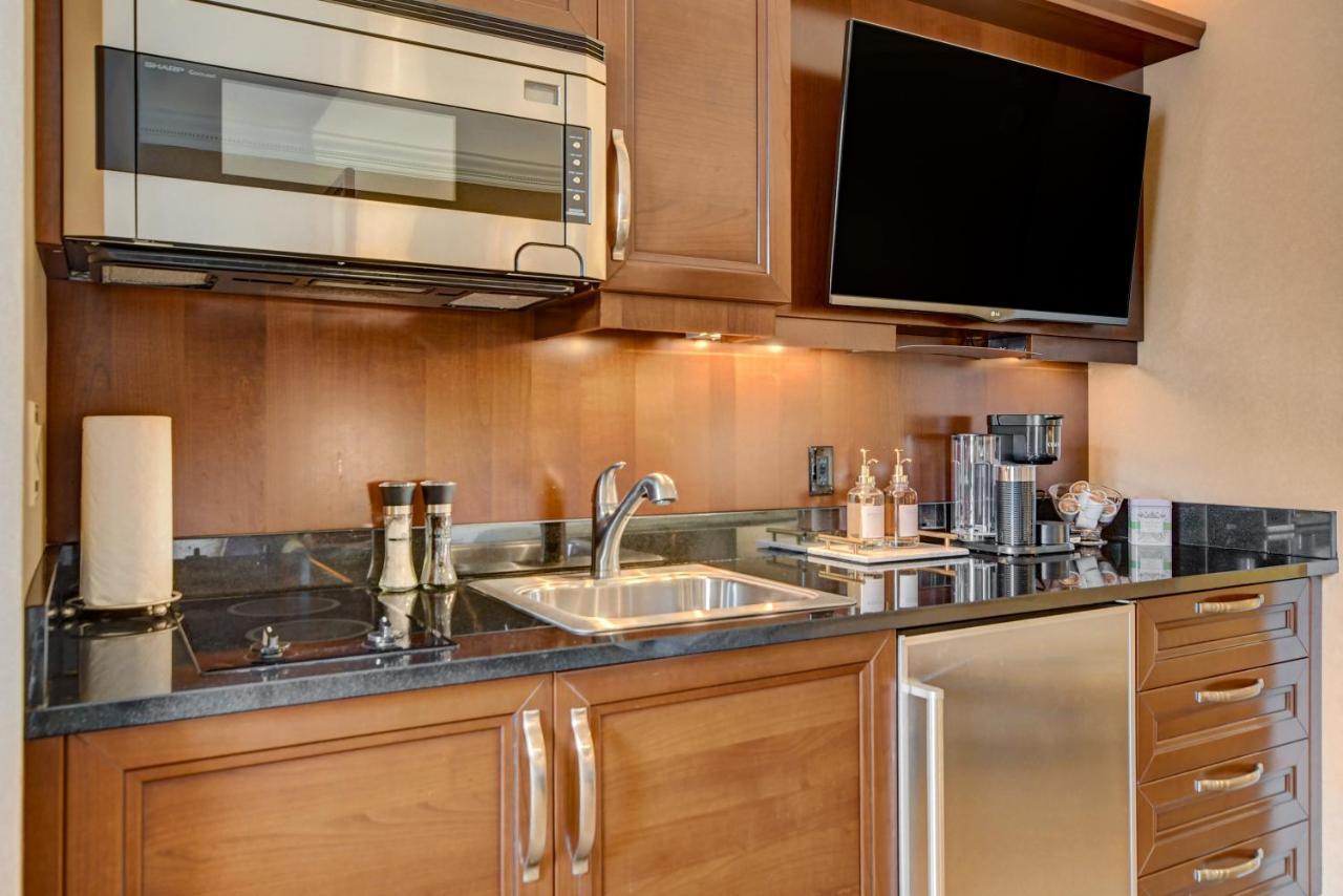 Balcony Full Strip View Suite Mgm Signature Free Valet Las Vegas Exteriör bild