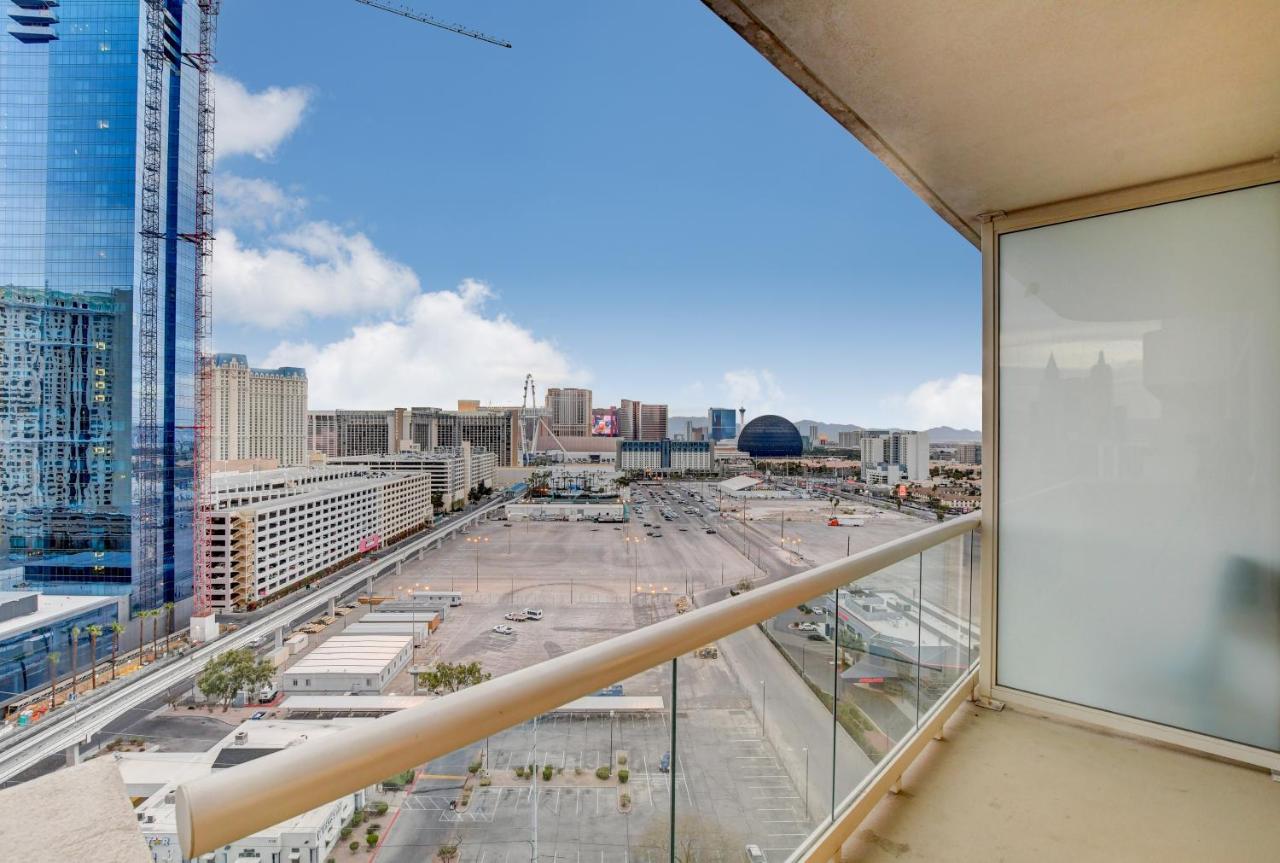 Balcony Full Strip View Suite Mgm Signature Free Valet Las Vegas Exteriör bild