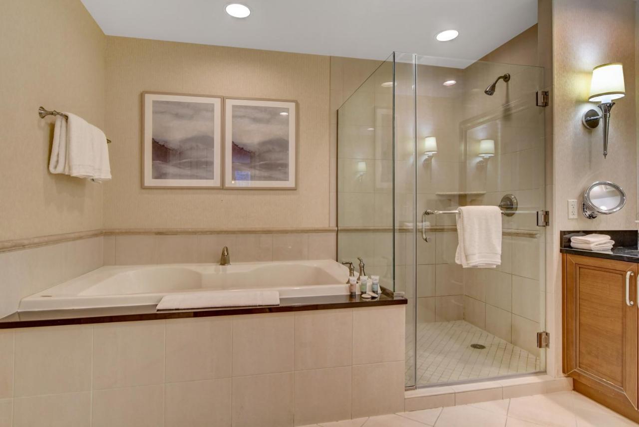 Balcony Full Strip View Suite Mgm Signature Free Valet Las Vegas Exteriör bild