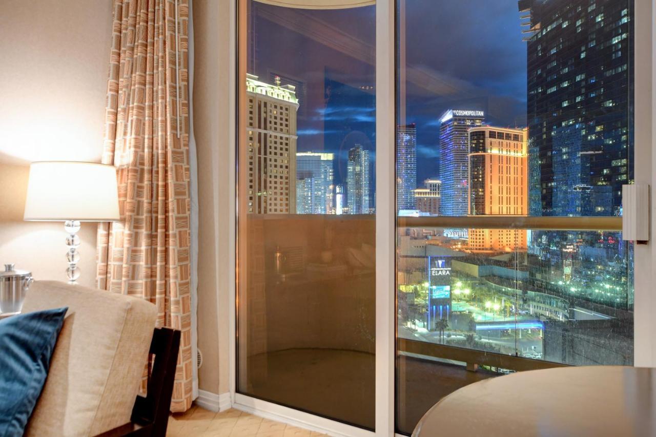 Balcony Full Strip View Suite Mgm Signature Free Valet Las Vegas Exteriör bild