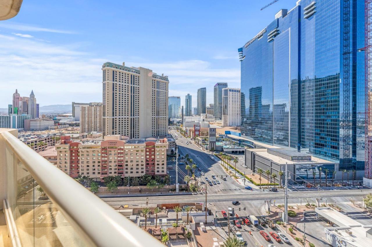 Balcony Full Strip View Suite Mgm Signature Free Valet Las Vegas Exteriör bild