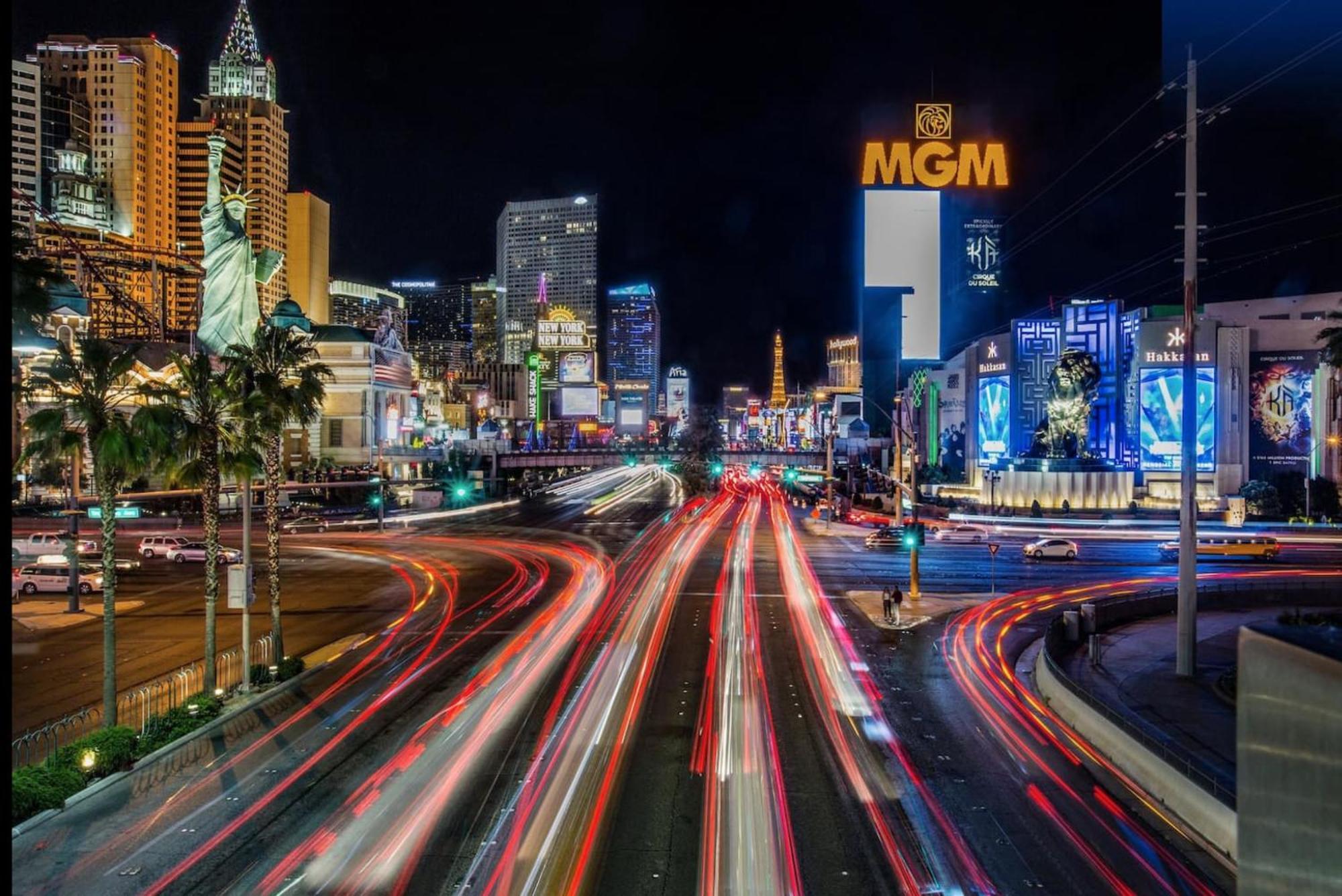 Balcony Full Strip View Suite Mgm Signature Free Valet Las Vegas Exteriör bild